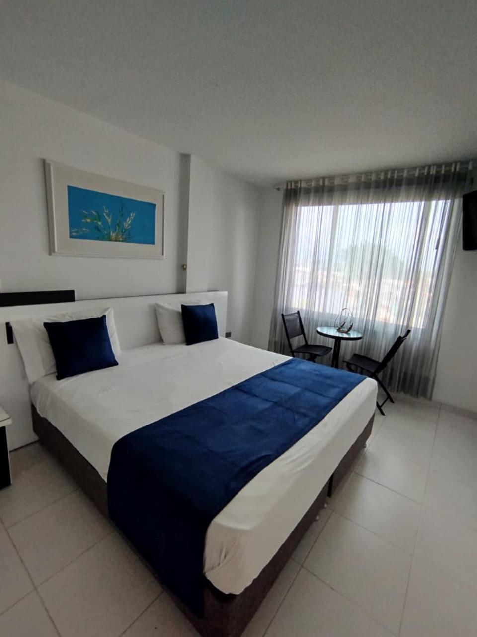 Hotel Bahia Вилавиченцио Стая снимка