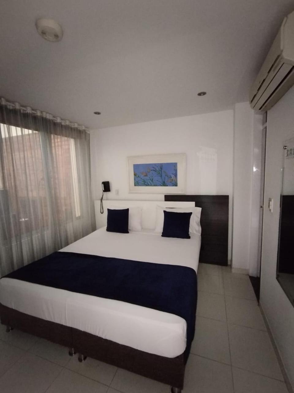 Hotel Bahia Вилавиченцио Екстериор снимка